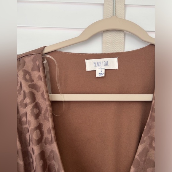 Leopard print long sleeve dress - Picture 4 of 4